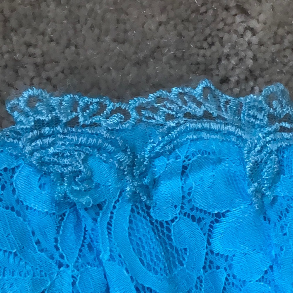JJ’s House mini lace cocktail dress in pool blue - Picture 13 of 17